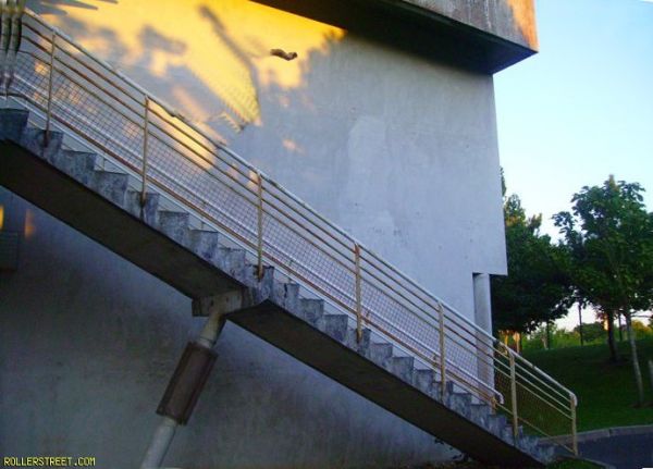 spgm-1.4.7/gal/Galeries/spots/street/79/st_maixent/handrail lycee haut val de sevre.jpg